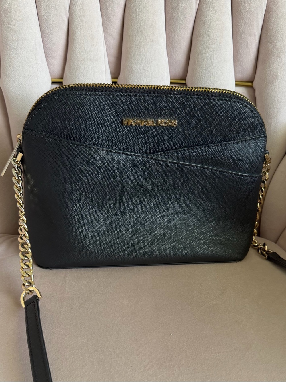 MICHAEL KORS Jet Set Travel Dome Crossbody